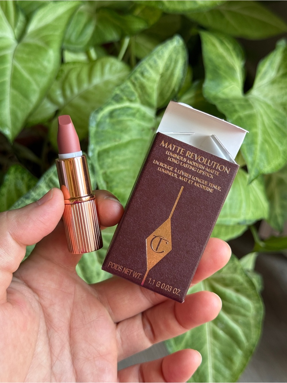 Charlotte Tilbury Matte Revolution Hydrating Lipstick – Pillow Talk